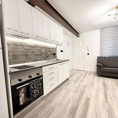 アパート Victoria House ベニドルム